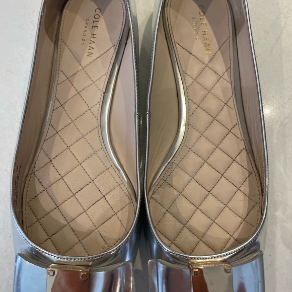 Cole Haan Silver Patent Leather size 9 - Picture 6 of 15